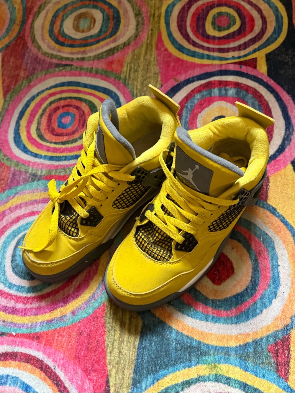 Woman’s Yellow and Gray Jordan’s 4 - Picture 3 of 5